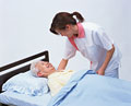 介護施設での簡単介護のサポート　勤務形態選べます